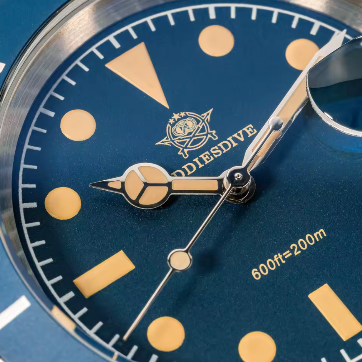Addiesive 41mm  – Quartz - Plongée 200m