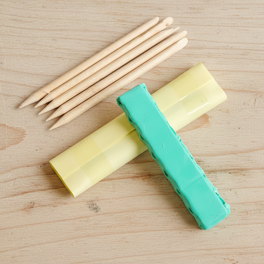 Pâte Nettoyante Horlogère – Argile de Précision + Bâtonnets